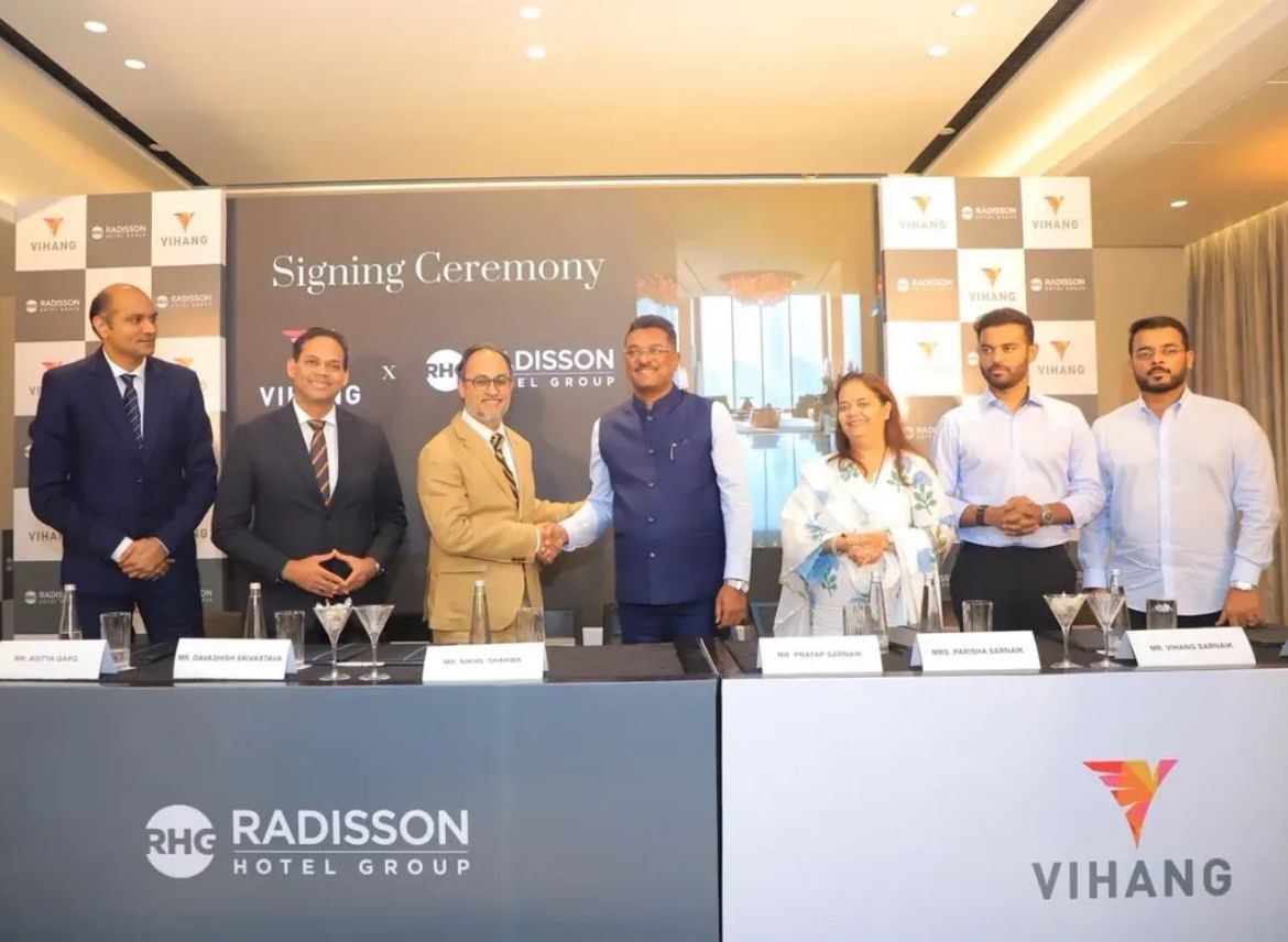 Vihang Group and Radisson Hotel Group signing ceremony for Vihang Ventura, Mira Road